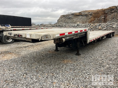 2019 Trail King 53 ft T/A Spread Axle Step Deck Trailer