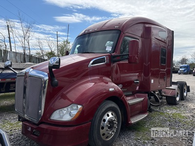 2017 Kenworth T680 6x4 T/A Sleeper Truck Tractor