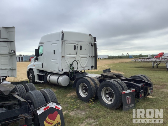 CAMIóN CAMAROTE 2017 FREIGHTLINER