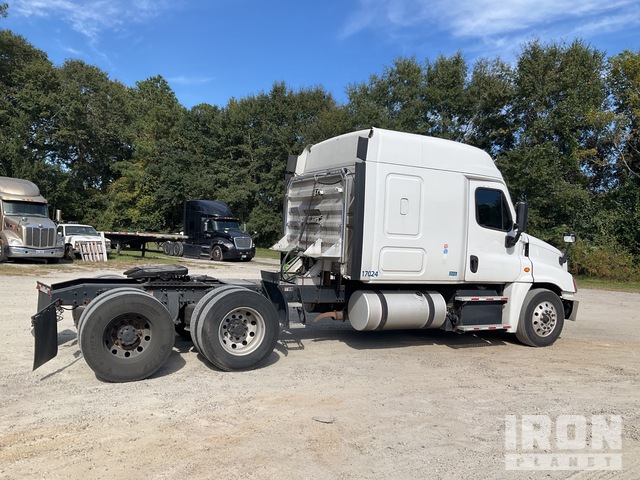 CAMIóN CAMAROTE 2017 FREIGHTLINER