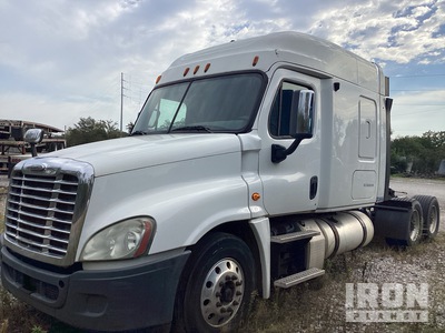 2013 Freightliner Cascadia 125 6x4 T/A Sleeper Truck Tractor (Inoperable)
