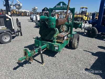 2014 Pioneer Pump Trailer-Mounted Bomba de agua (Inoperable)