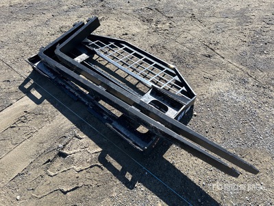 GIYI GY-DHC 1500 mm Skid Steer Forks (Unused)