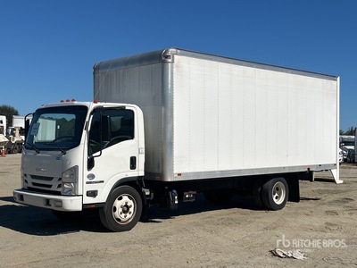 2018 Isuzu NPR 4x2 Camion fourgon