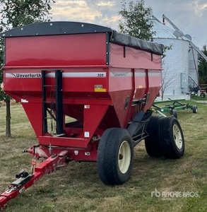 2017 (unverified) Unverferth Grain Wagon