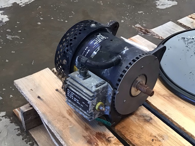 C.E. Niehoff N1225-1 Alternator w/Bin