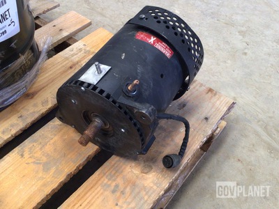 C.E. Niehoff N1225-1 Alternator