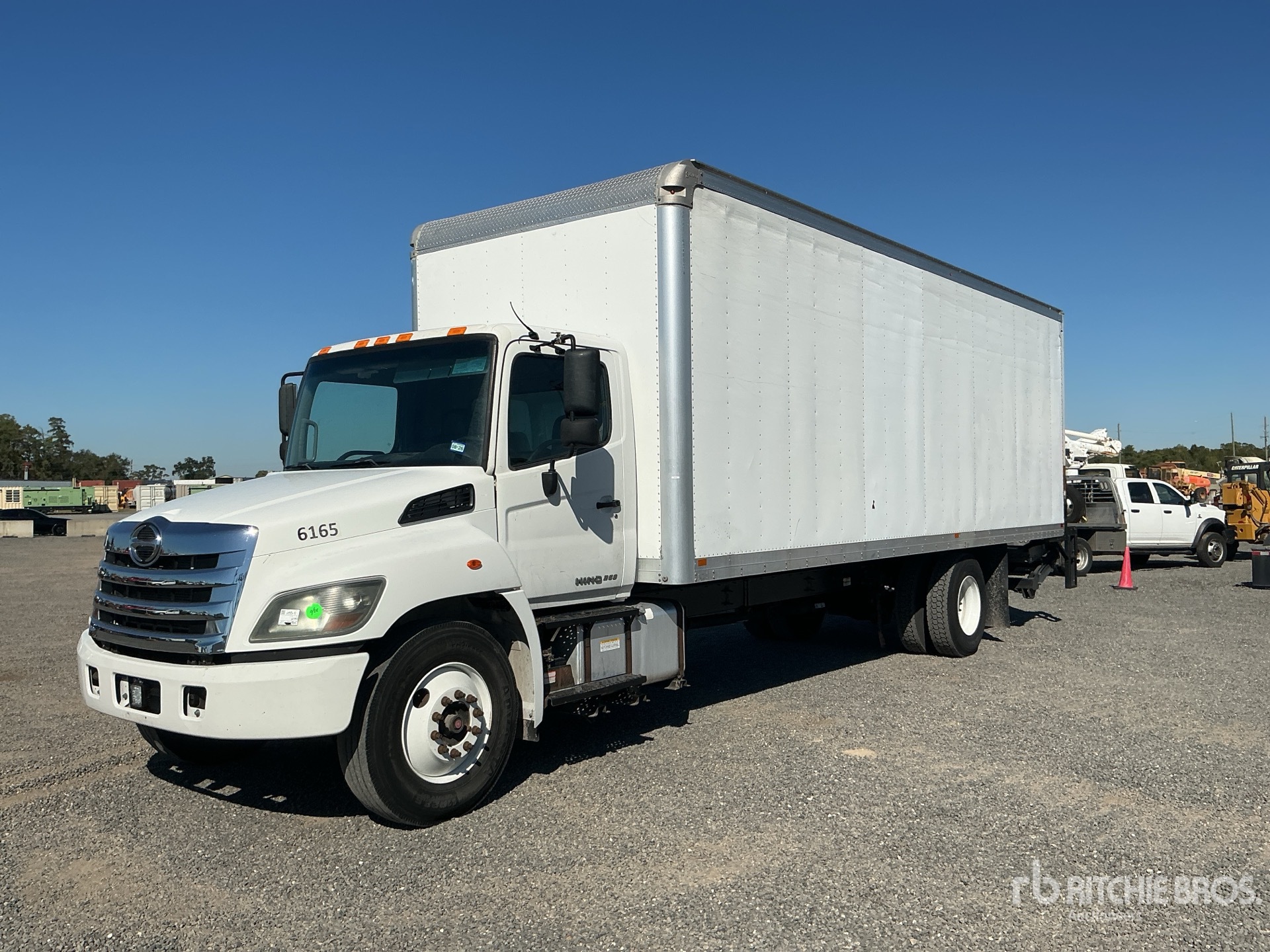 2018 Hino 268 4x2 Van Truck