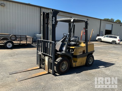 Yale GDP080LJNPBV097 8000 lb Pneumatic Tire Forklift