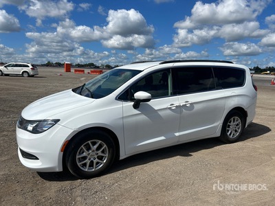2021 Chrysler Voyager Minivan