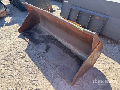 82 in Backhoe Loader Bucket