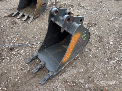 2022 Volvo 16 in Digging Excavator Bucket