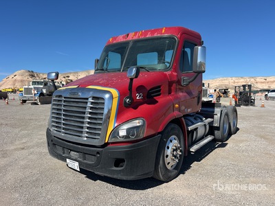 2014 Freightliner Cascadia 113 6x4 3-Achs Sattelzugmaschine