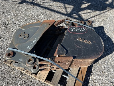 Quantity of (2) 12 in Digging Benna per escavatore