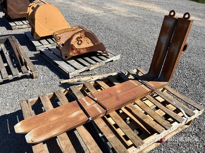 2019 72 in Wheel Loader Forks