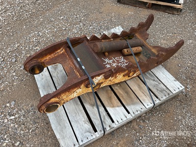 Quantity of (2) 2015 Excavator Thumb