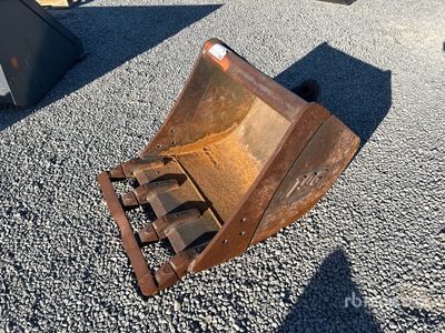 Tag 24 in Q/C Digging Excavator Bucket