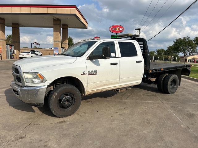 2018 Ram 3500 4x4 Crew Cab Flatbed Truck 2018 Ram 3500 4x4 Crew Cab Flatbed Truck
