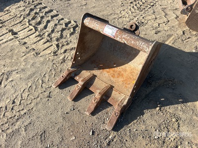 Tag 24 in Digging Excavator Bucket