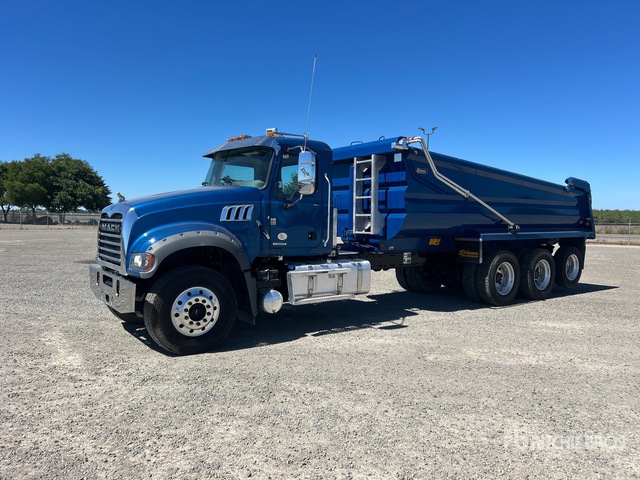 2024 Mack Granite 8x4 Tri/A Dump Truck