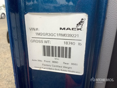 2024 Mack Granite 8x4 Autocarro ribaltabile 3 assi