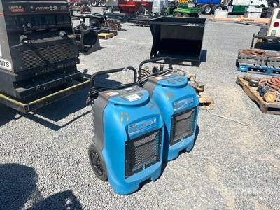 Quantity of (2) Dri-Eaz 1200 Entfeuchter