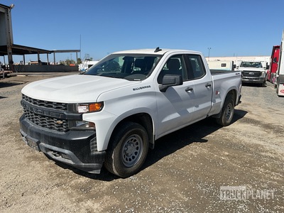2020 Chevrolet 1500 Custom 4x4 Crew Cab Pickup