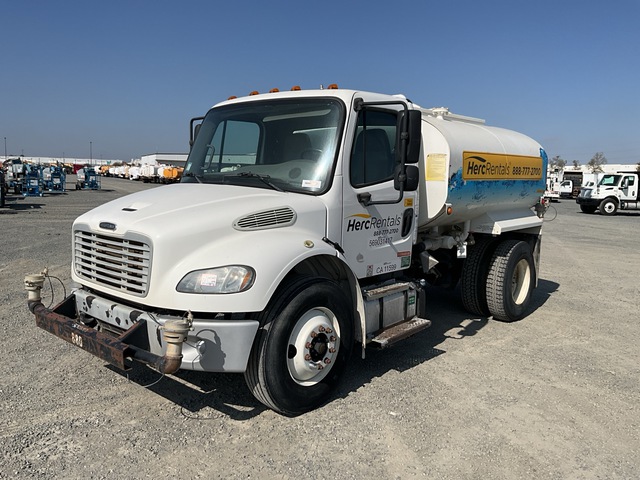 2017 Freightliner M2 106 2000 gal 4x2 Water Truck