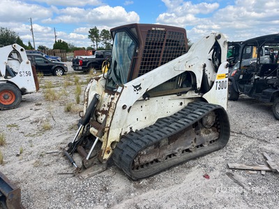 2005 Bobcat T300 لودر بجنزير