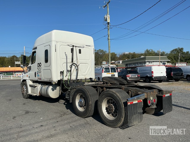 CAMIóN CAMAROTE 2016 FREIGHTLINER