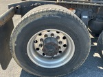 4 Underbody - Truck with Right Rear Drive Tires