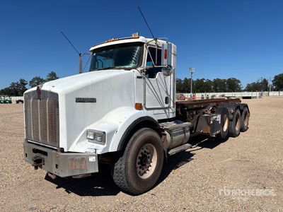 2008 Kenworth T800 8x4 Camión rodante