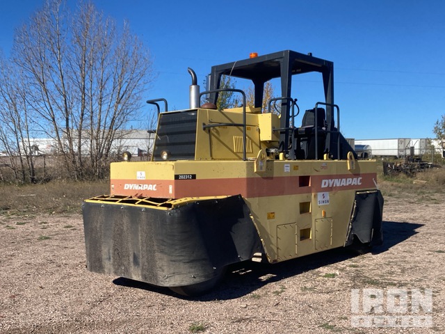 COMPACTADOR NEUMáTICO DYNAPAC CP221