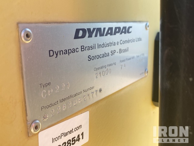 COMPACTADOR NEUMáTICO DYNAPAC CP221