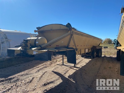 1991 Red River LB 339 31 ft Tri/A Live Bodem-trailer