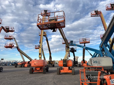 2016 JLG 800AJ 4WD Diesel Articulating Boom Lift