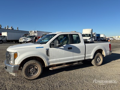 2017 Ford F-250 4x2 Extended Cab Pickup