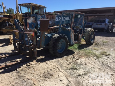 Gradall 534C-10 を見 Telehandler