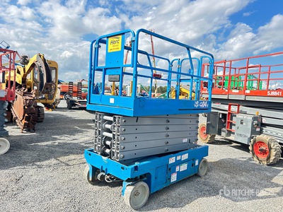 2017 Genie GS-4047 Electric Scissor Lift