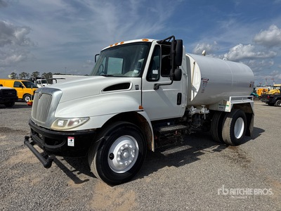 2009 International 4300 4x2 Water Truck