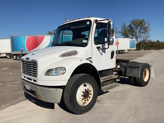 2007 Freightliner M2 4x2 S/A Day Cab Truck Tractor
