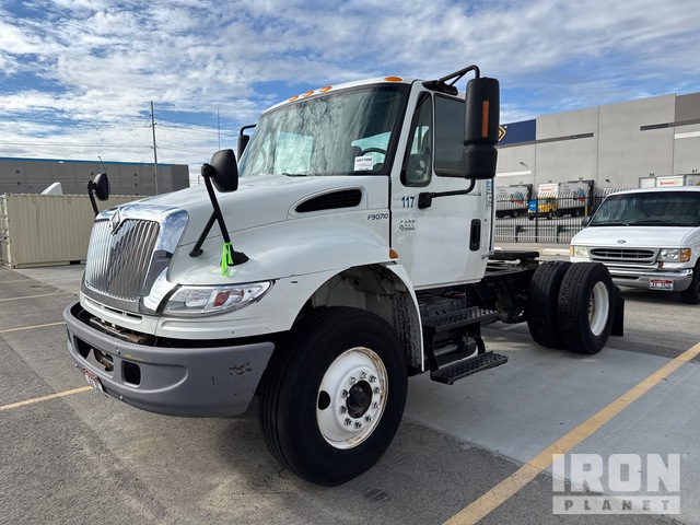 1HSMKAANX7H410206 International 4400 Photo 1