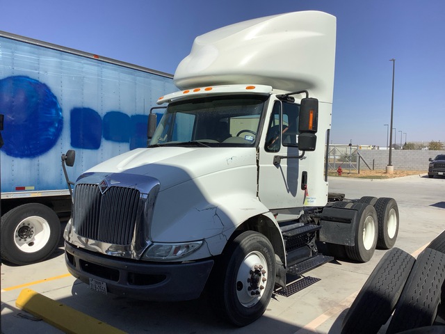 2012 International 8600 6x4 T/A Day Cab Truck Tractor 2012 International 8600 6x4 T/A Day Cab Truck Tractor