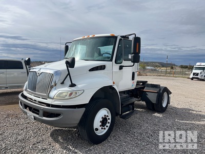 2006 International 4400 4x2 2-Achs Sattelzugmaschine