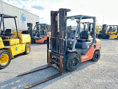 2014 Toyota 8FDU30 5620 lb Pneumatic Tire Forklift