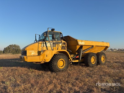 2012 Cat 725 Articulated Dump Truck