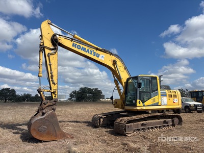 2013 Komatsu PC210LC-10 Tracked Excavator