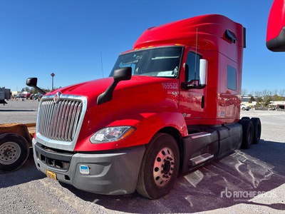 2018 International LT625 6x4 Tracteur routier couchette