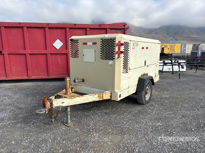 2004 Ingersoll Rand VHP400WIR 400 cfm Mobile Air Compressor