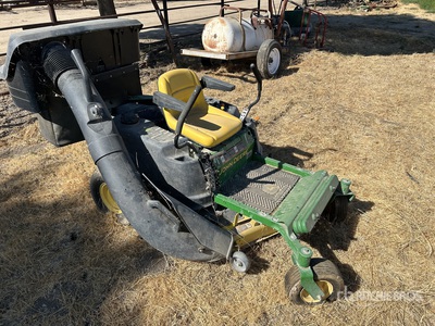 John Deere Z245 Zero-Turn Lawn Mower